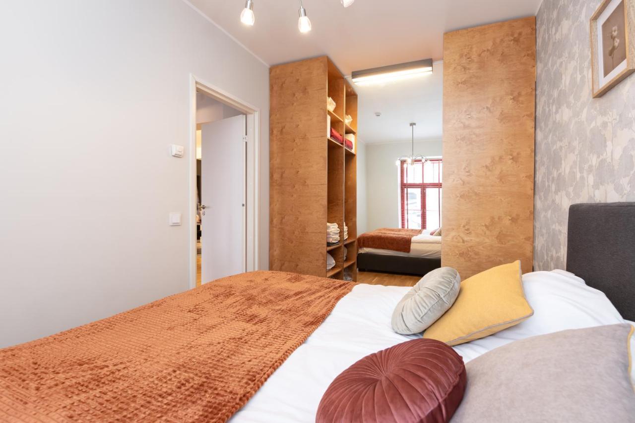Stylish Apartment With Parking In Telliskivi Tallinn Exteriör bild