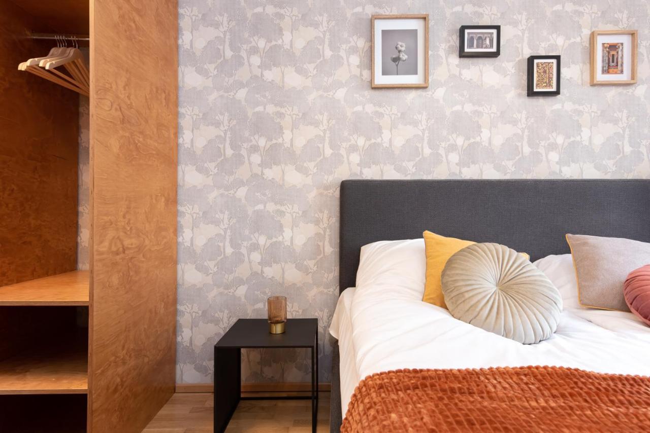 Stylish Apartment With Parking In Telliskivi Tallinn Exteriör bild